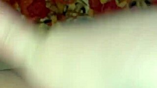Masturbating on pizza, cumming on food 😈