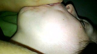 my ex wife is such a good sucker, she loves giving blowjobs to amateurs 😘