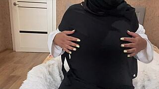 Arab Milf Jasmine Without Panties