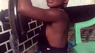 Crazy bitch says, 'I love twerking naked after sexy clothes.'