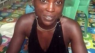 Crazy bitch says, 'I love twerking naked after sexy clothes.'