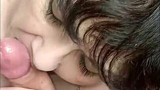 Chienne Marie serves three cocks as esclave