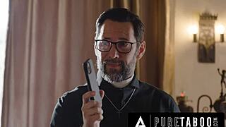 순수한 금기의 흥분한 버진 틴 18+ 변태 프리스트 꼬셔서 엉덩이 박아