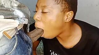 african teen gives sloppy head with cum on face 😋