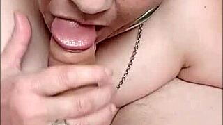 Chienne Marie serves three cocks as esclave