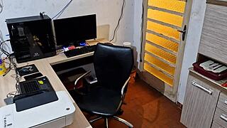 Meio-Irmao Licks Ass In Gay Creampie