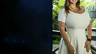 Bikini Busty Hot Big Boobs Girls No Bra