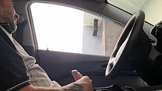 masturbacao arriscada na rua em publico para gostosa 😏