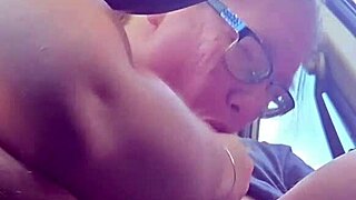 Homemade bbw performs deepthroat blowjob on big cock for lunch