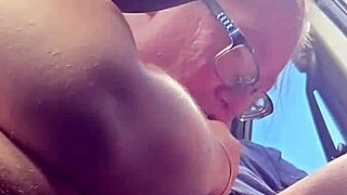Homemade bbw performs deepthroat blowjob on big cock for lunch