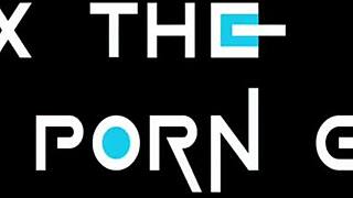 Roxxxie Shows Big Tits And Ass While Blowing