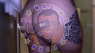 Roxxxie Shows Big Tits And Ass While Blowing