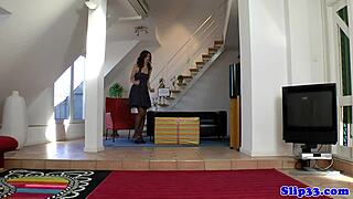 Uk teen 18+ and milf blowing old man's cock