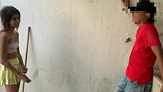 Hot Morning Stepsister Wants To Be Fucked!