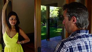 Gigi Loren Fucked By Bachelor Next Door