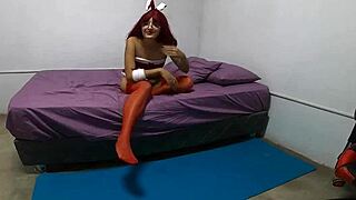 Kelly มาให้ของขวัญแล้วยัดรูแคบๆ เต็มน้ำควย