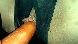 Teen Calls Repairman for Pussy Eating