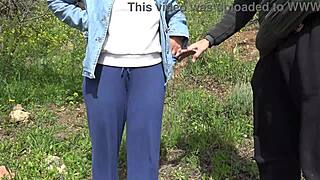 Turis Amerika Terkejut Oleh Pedagang Mainan Seks