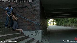 독일녀가 거리에서 굴욕당해