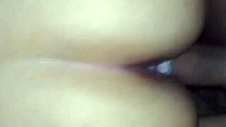 Novinha de mzl enjoys casual chat