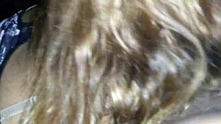 침 튀기는 딥스로트에 게이깅과 초킹이 격렬해져