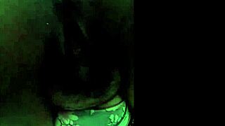 Rasa batang besar hitam sambil melancap