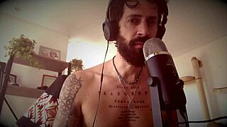 Hace cuanto no te hacen striptease?