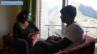 Lonely Rachna Finds Pleasure With Room Service Guy Ravi