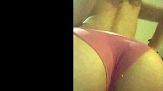 Rica LATINA masturbating TOYS dildo in CUARTITO