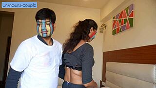 Lonely Rachna Finds Pleasure With Room Service Guy Ravi