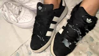 Brunettes Evoke More Passionate Sucking Than Blondes In Homemade Scenes