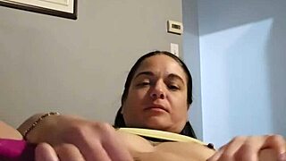 petite 18+ emy angel plays with her pussy on web chat