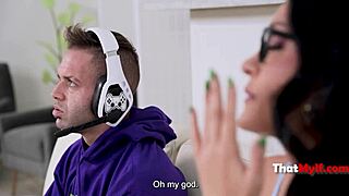 Rtx stepmom's pussy gets slapped in group action with cheating vibe.