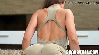 Big booty stars in reality show