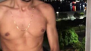 garoto safado jerks off at the window