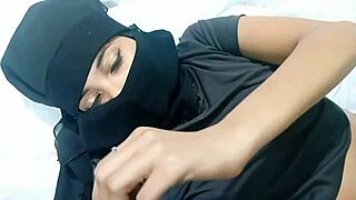 Arab Muslim girl has suggestive hardcore sex with Indian Hindu boyfriend and friend