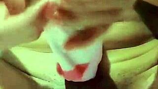 Colombian amateur makes homemade dildo for intense desire