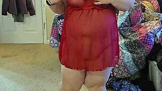 i'm a sexy bbw undressing dancing naked ass huge natural tits lingerie