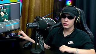 Bianca demarchi shows her body and bites ruan's ear