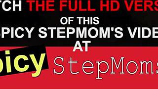 MILF Russia seksi rambut pendek, pepeknya dimusnahkan oleh jiran lelaki