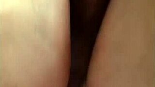 My pretty feet give footjob to Ninarika69