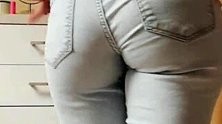 Blonde Striptease in Jeans