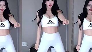 I luv giving bj its my favrit thing to do evry day