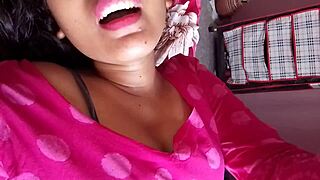 Curvy Indian desi bhabhi flaunts her fat ass and chubby body in jeans and bra for her boyfriend