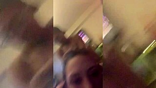 タトゥーエモ美女がバック受け粗暴黒人支配に服従