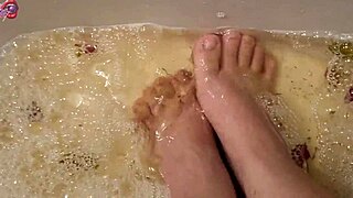 I just got home and decided to wash my feet with rose petals and herbs