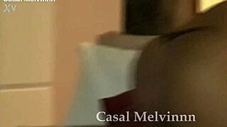 Minha esposa tells me she's about to cum on her lover's pau