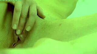 hey, that gorgeous angel hanka ds is totally drilling her tight pussy with a huge toy, so hot 😍🔥