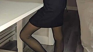 Oh man this young poetess is reading her poetry in that dress with those legs