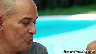 Brunette teen 18+ager sucks dick, like umm from that grandfather outdoors